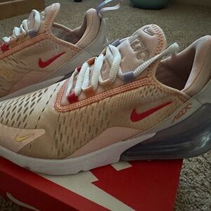 Peach Nike Air 27c